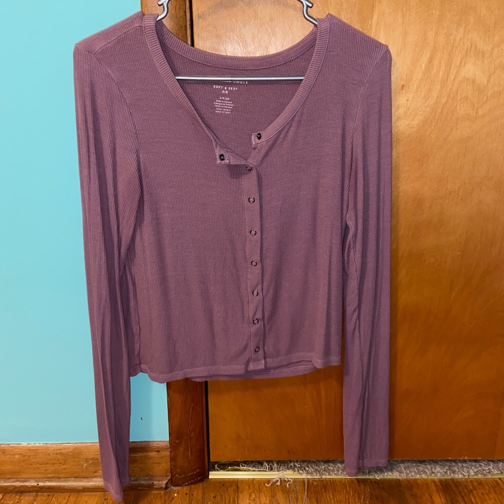 AEO long sleeve